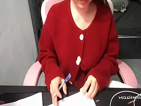 Ori-Yannie Chat XXX in diretta