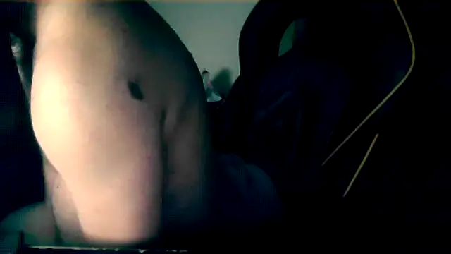 โชว์เว็บแคมของ LondonMan1988