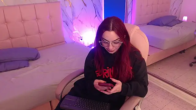 Red_kytty6 élő XXX-chatje