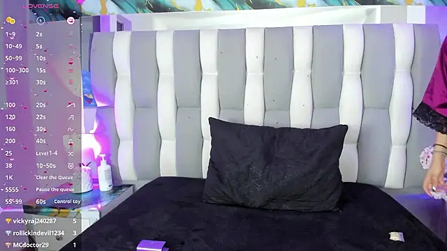 IsaDiiaz Chat XXX in diretta