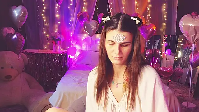 دردشة EmilyReal الجنسية المباشرة