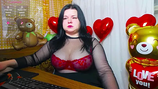 Webkamerová show Linasexy777
