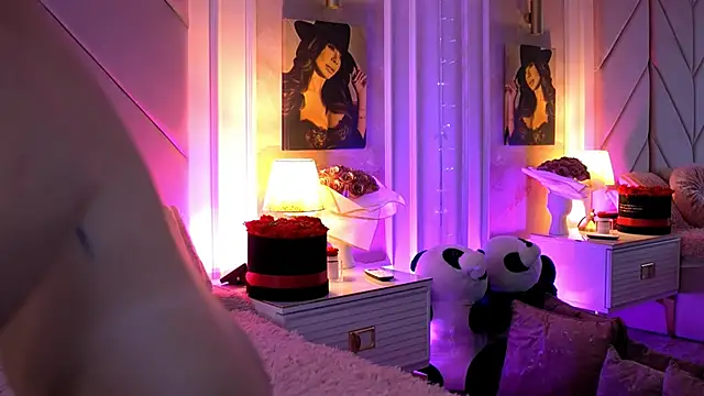 Alexaheyess 网络视讯表演