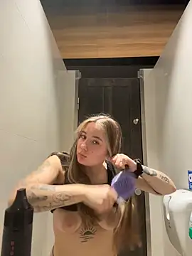 VineraSweet Chat XXX live