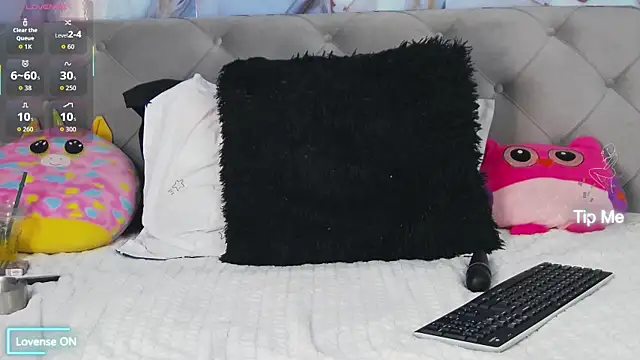 Chat +18 de luluubloomm ao vivo