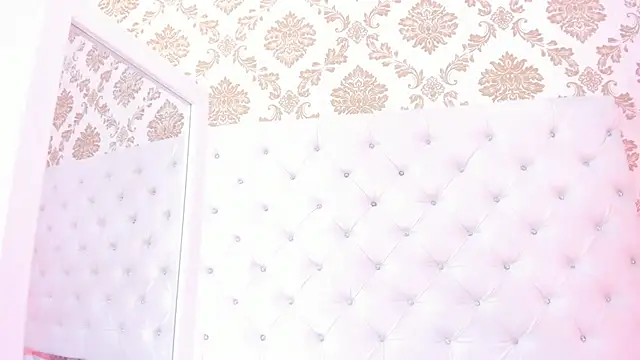 pinky__bunny: онлайн-секс-чат