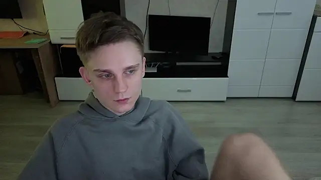 angryzan 网络视讯表演