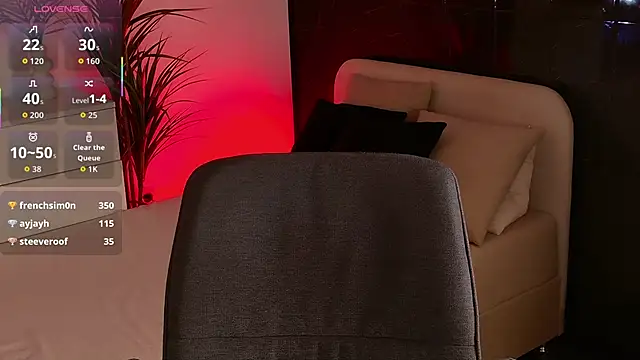 mia_silkk élő XXX-chatje