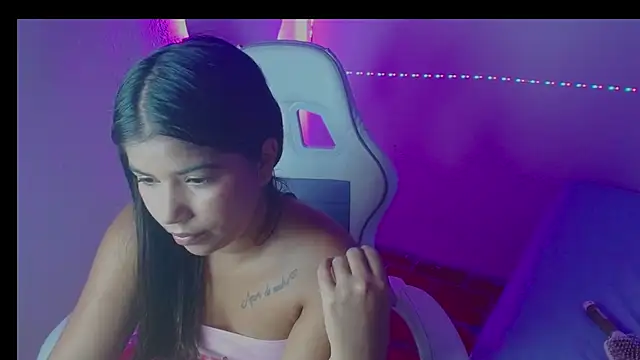 โชว์เว็บแคมของ Charlothe_18