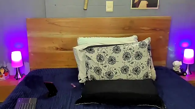 Prometeo-grizzly Adlı Modelin Web Kamerası Şovu