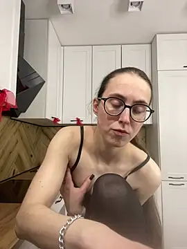 แชท XXX สดของ MartiniiSelenna