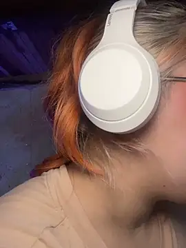 แชท XXX สดของ Sophia_Weest99