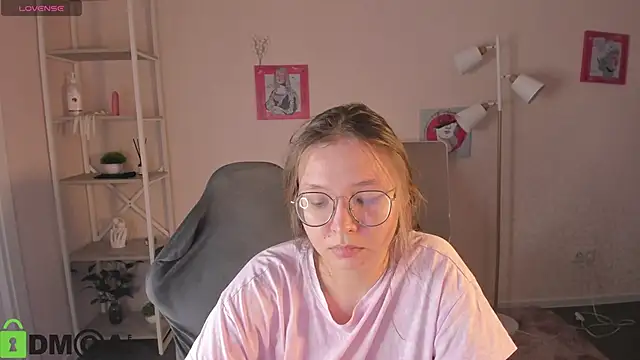 Chat XXX en directo de Nuura_Moore