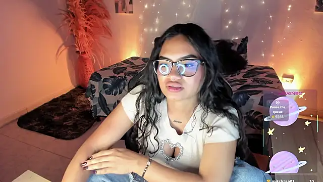 Riana_Kean Show in webcam