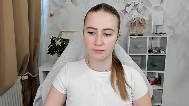 candy_Megan 即時 XXX 聊天