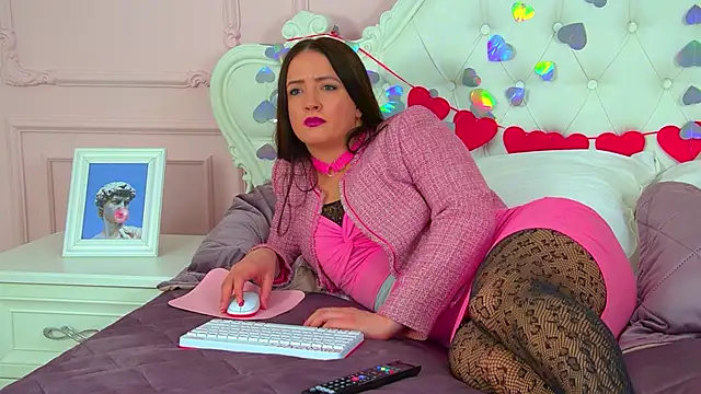 ElinaBellucci's Live XXX Chat