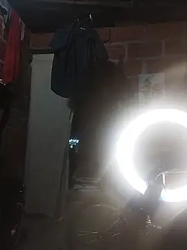 ashtoncooperr: онлайн-секс-чат