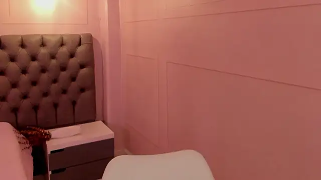 luna_hot_assn Live XXX chat