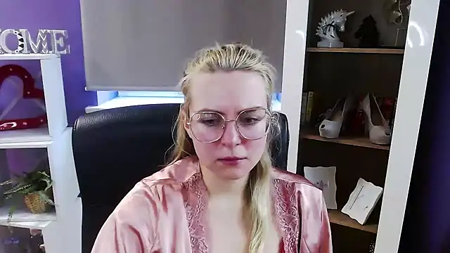 Zoey_Erotic 现场XXX聊天