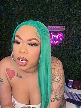 RenaThickAss webkamerás műsora