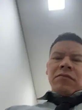 Manu0586のライブXXXチャット