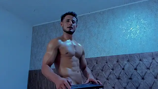 Adonys_Lewis_のライブXXXチャット