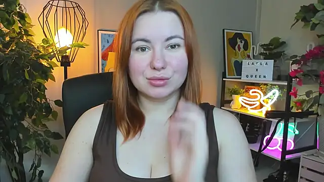 Chat XXX en directo de LAYLAxSTAR