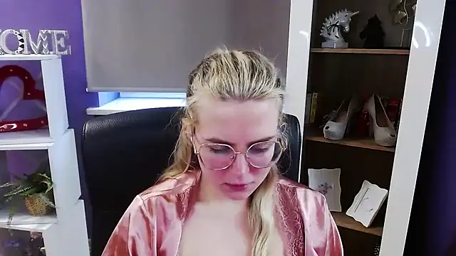 Zoey_Erotic 现场XXX聊天