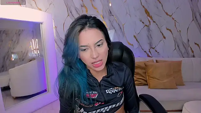 Živý XXX chat KayraLanne