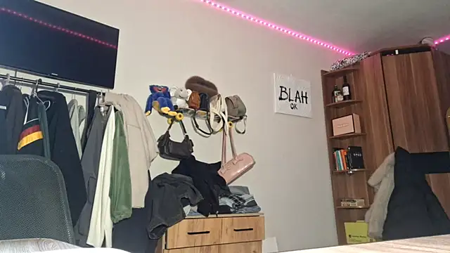 ChongTreece élő XXX-chatje