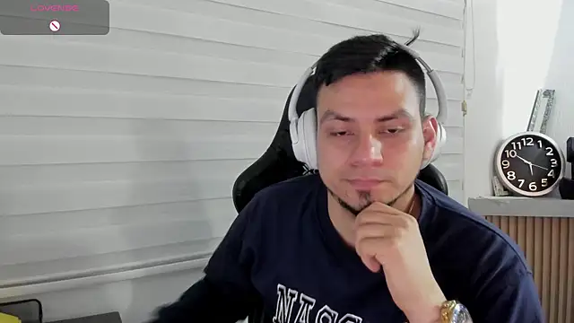 Rick_Adams: онлайн-секс-чат