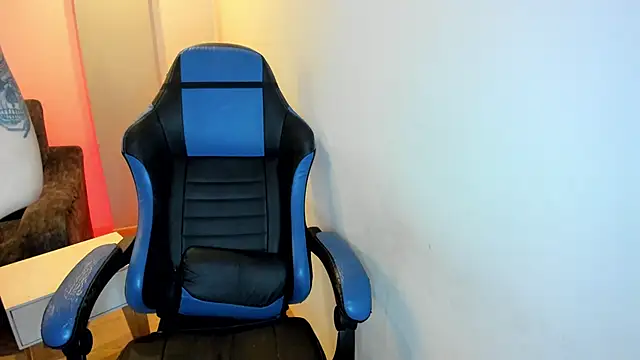 Онлайн чат XXX Scarbadgirl_