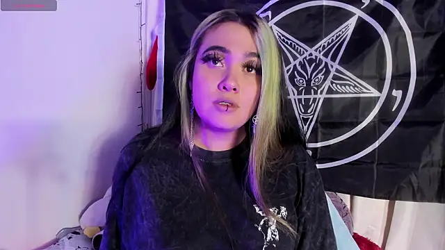 Lilith_Zenith_ – Naživo XXX chat