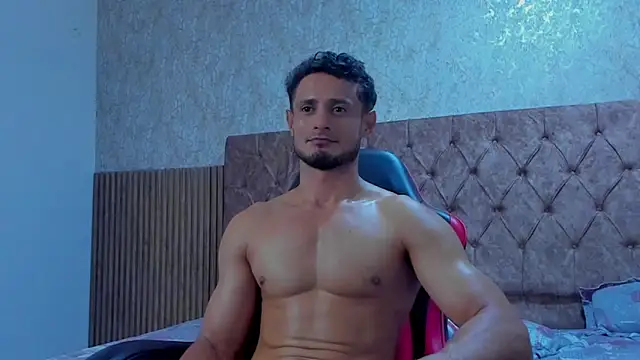 Adonys_Lewis_ Webcam-Show