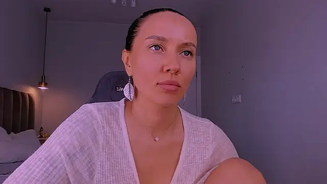 AnnyMay Adlı Modelin Canlı XXX Sohbeti