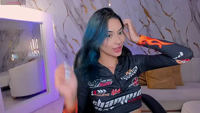 KayraLanne Adlı Modelin Canlı XXX Sohbeti