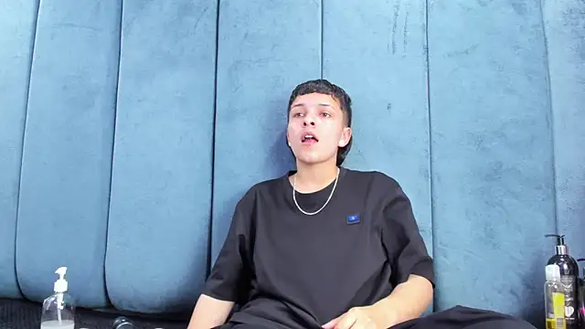 Megan_Thompson_'s Live XXX Chat