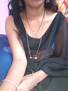 دردشة Rosely-rosely الجنسية المباشرة