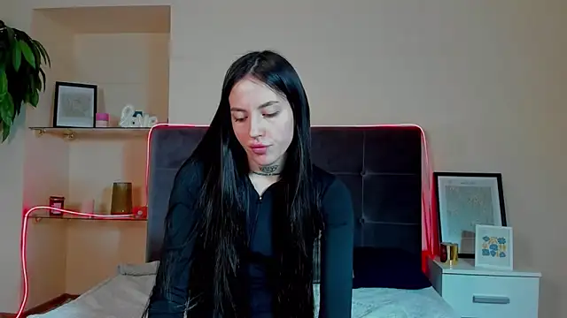 Онлайн чат XXX AdrianaCult