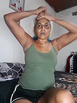 Goodgirlsue_77's Live XXX Chat