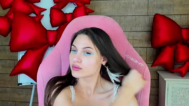 Chat +18 de AliceVersal ao vivo