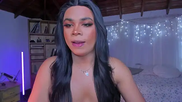 Онлайн чат XXX CuteRomi