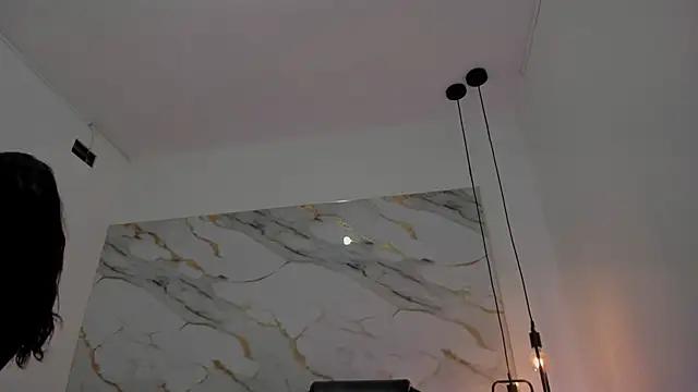 pretty_ariiel élő XXX-chatje