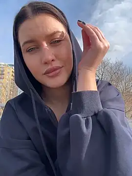 دردشة KikiWatson الجنسية المباشرة