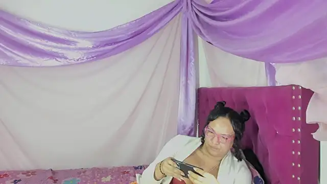 sirenadirtysexxx élő XXX-chatje