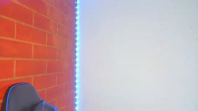 Demitryo 现场XXX聊天