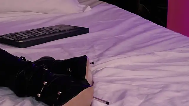 StephanyMillan Chat XXX live