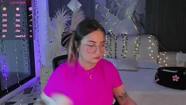 SarahCastro1_ 现场XXX聊天