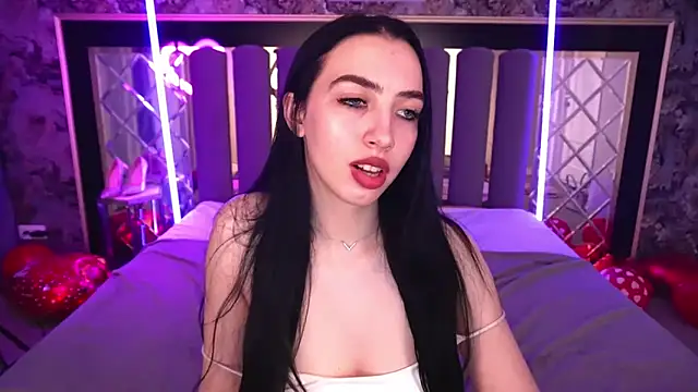 WildKittenX_ live XXX chat