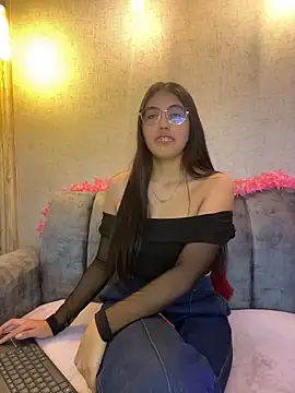 Valk_submissive: онлайн-секс-чат